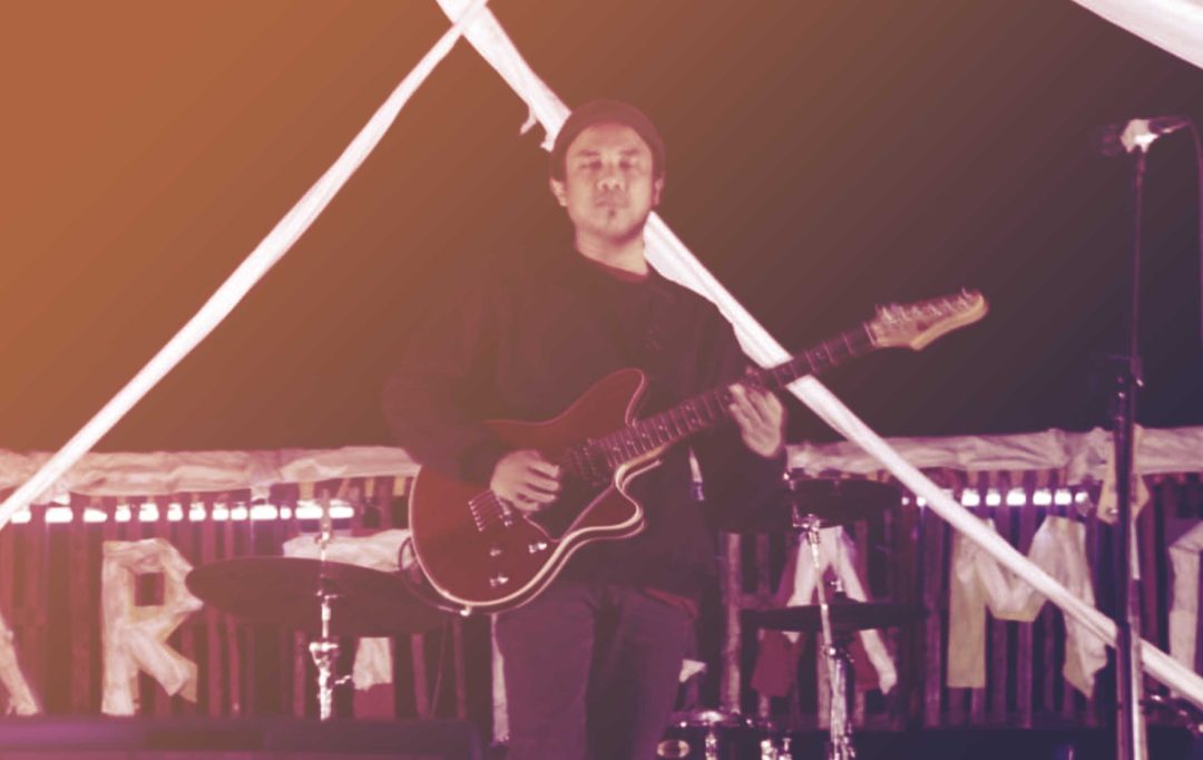 Jumaidil; ia yang sejak kecil bermain di taman bunyinya Firdaus